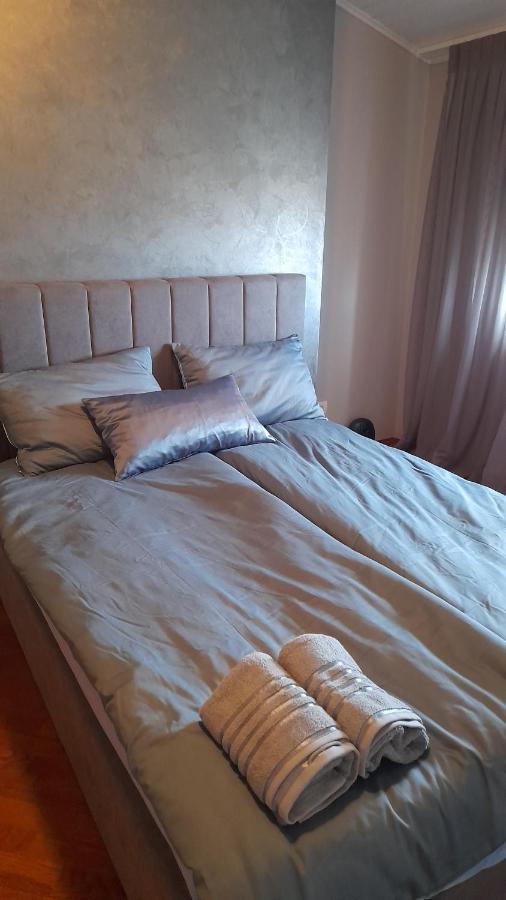 Apartment Maras Poreč Eksteriør billede