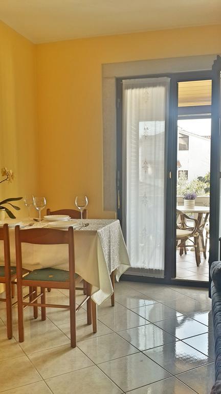 Apartment Maras Poreč Eksteriør billede